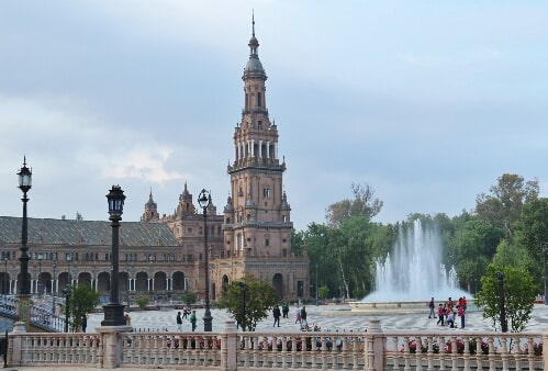 「スペイン広場」（セビリア）